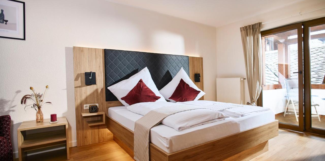 Weinhaus Lenz Hotel Briedern Bagian luar foto