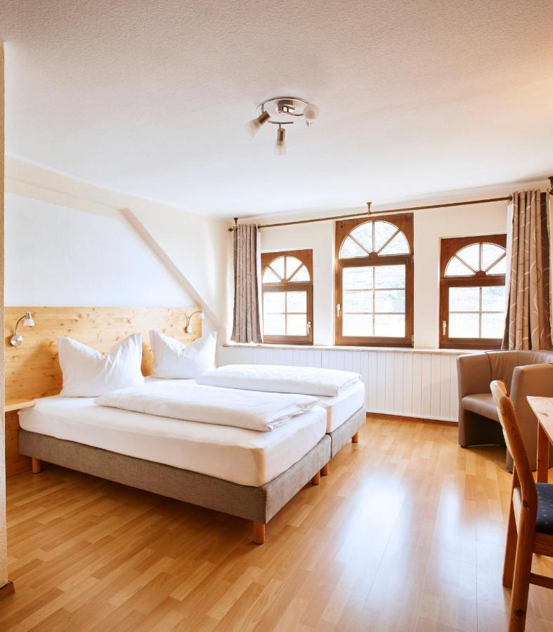 Weinhaus Lenz Hotel Briedern Bagian luar foto