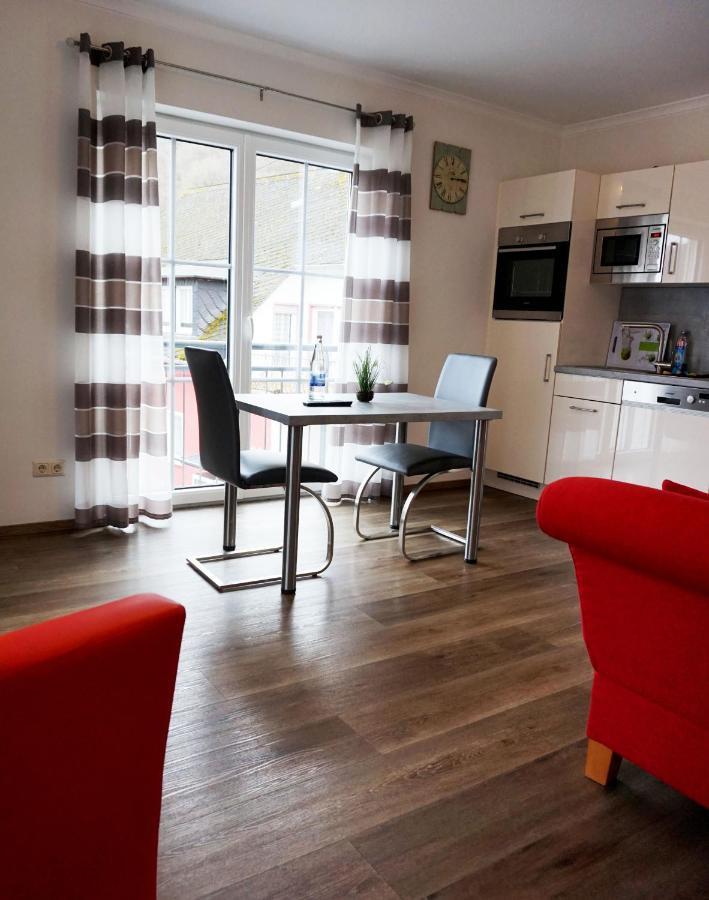 Weinhaus Lenz Hotel Briedern Bagian luar foto